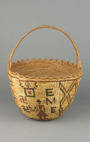 Cowlitz%20artist%2C%20%3Cb%3E%3Ci%3E%20Handled%20Gathering%20Basket%3C%2Fi%3E%3C%2Fb%3E%2C%201910%2F1920%2C%20cedar%20root%2C%20beargrass%2C%20cedar%20bark%20and%20natural%20dyes%2C%20The%20Elizabeth%20Cole%20Butler%20Collection%2C%20no%20known%20copyright%20restrictions%2C%202012.97.15